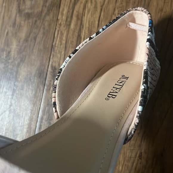 JustFab Maya flats (soft pink, blue/pink/white/black animal print back) - Picture 3 of 5